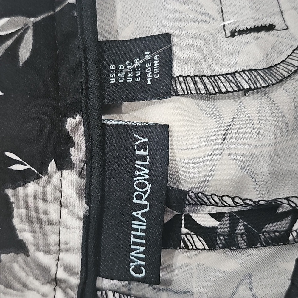 Cynthia Rowley Floral White‎ and Black, Stretch Pant size 8 - Picture 2 of 10